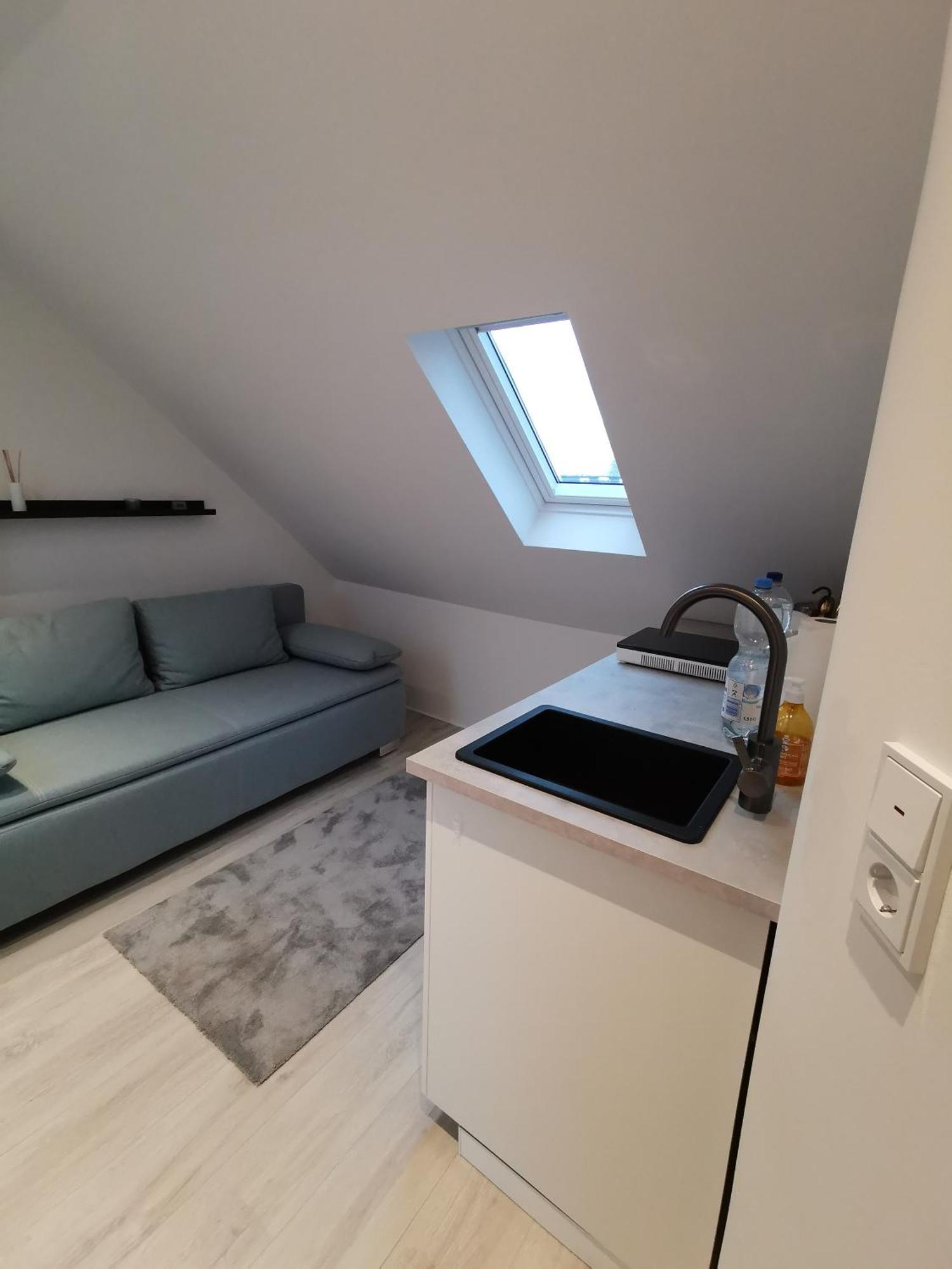 Dachzimmer Mit Kochecke Und Duschbad, Nahe Messe Hannover Exterior foto